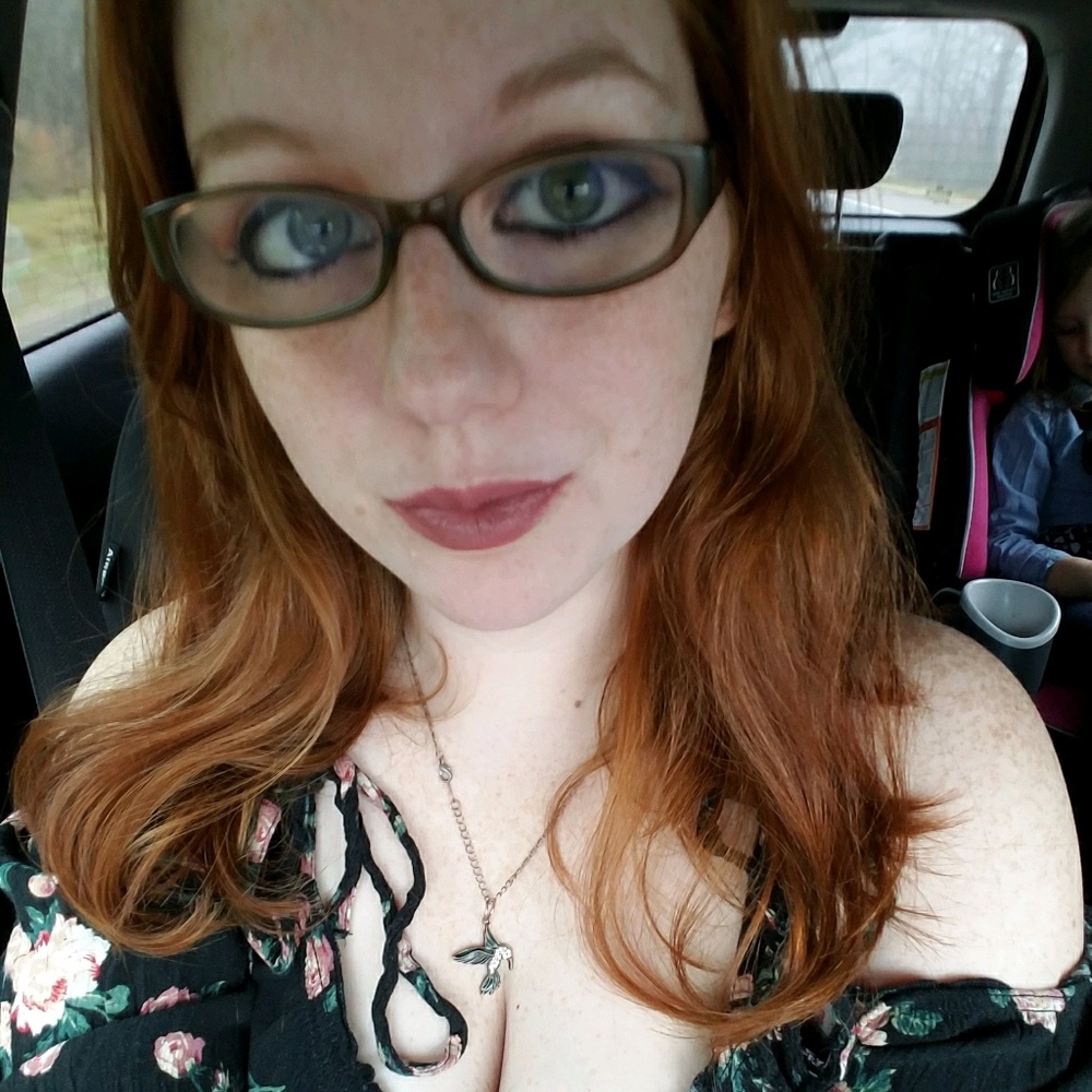 Meet your Posher, Holly